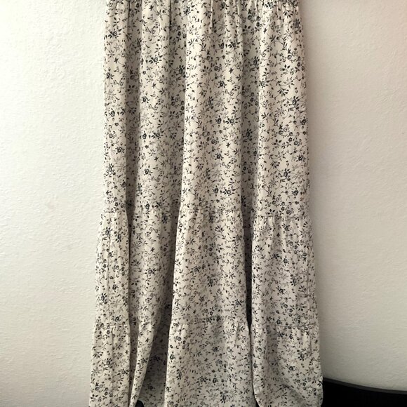 KRANDA PLUS SIZE SMOCKED MAXI DRESS - Picture 5 of 16